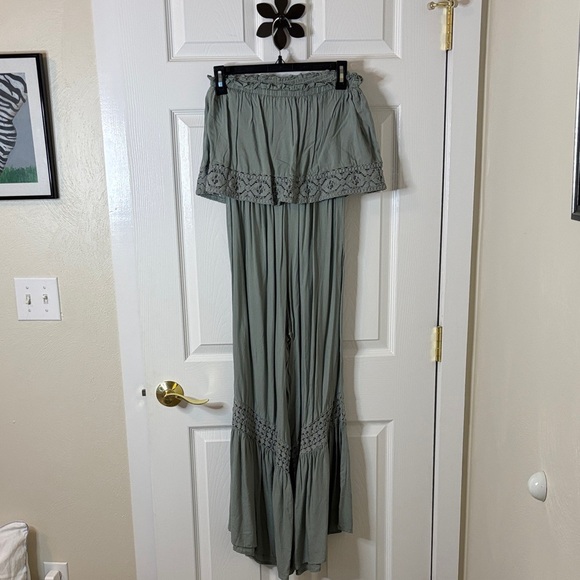 Japna Green Jumpsuit with Lace Trim Size Medium - Picture 5 of 13